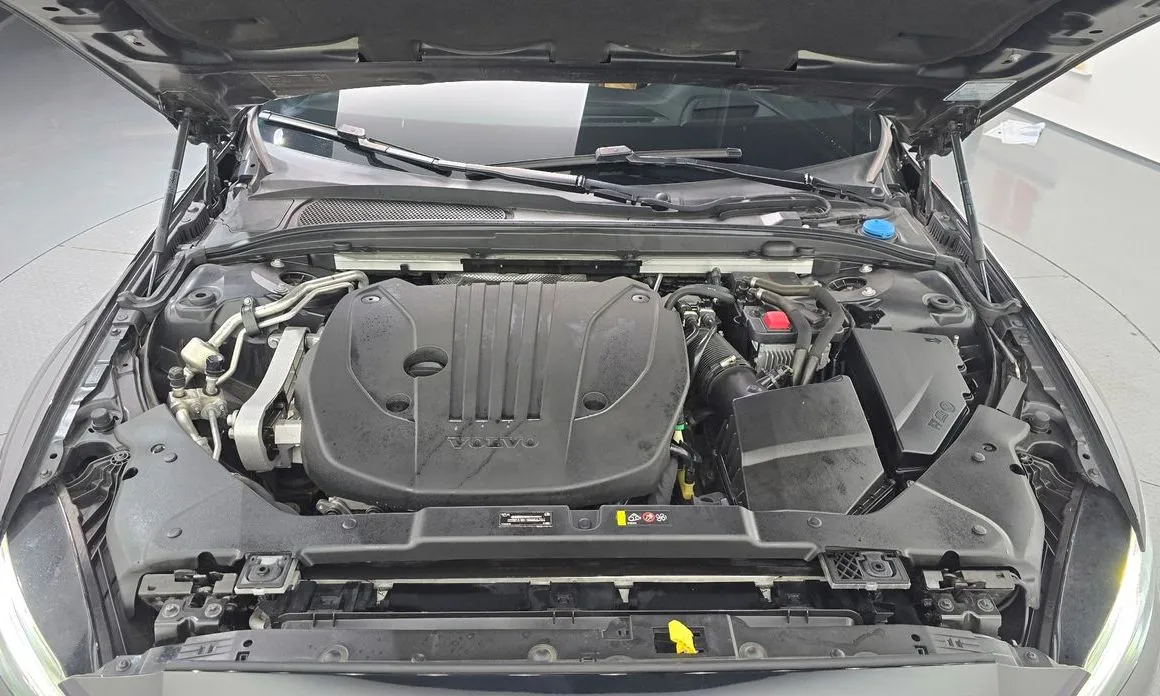 Volvo V60 2021 из KR, фото 3