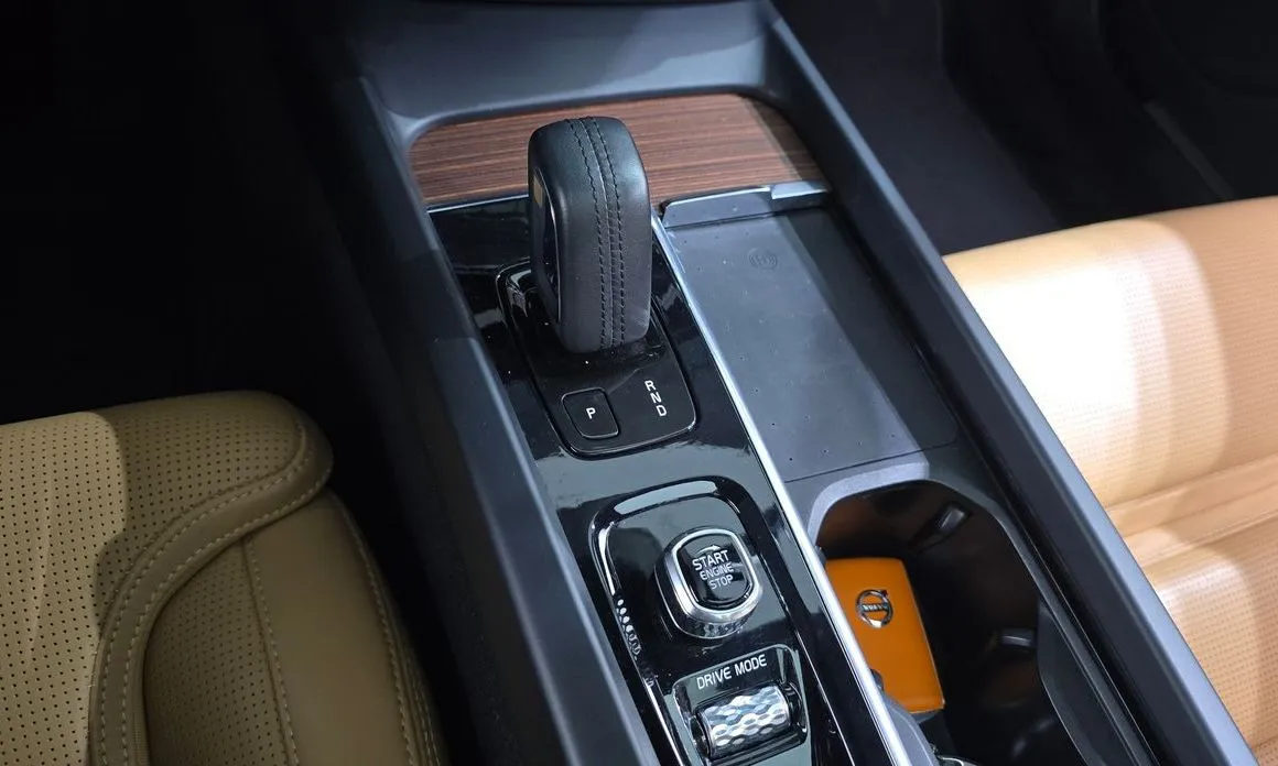 Volvo V60 2021 из KR, фото 4