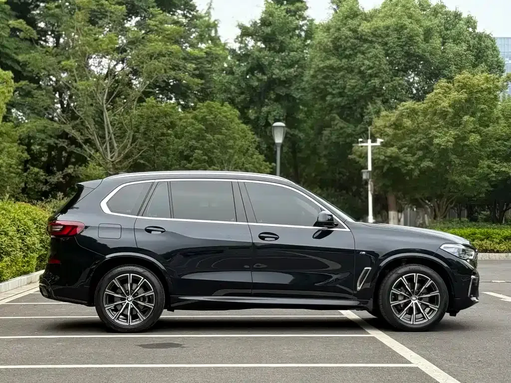 BMW X5 — фото 2
