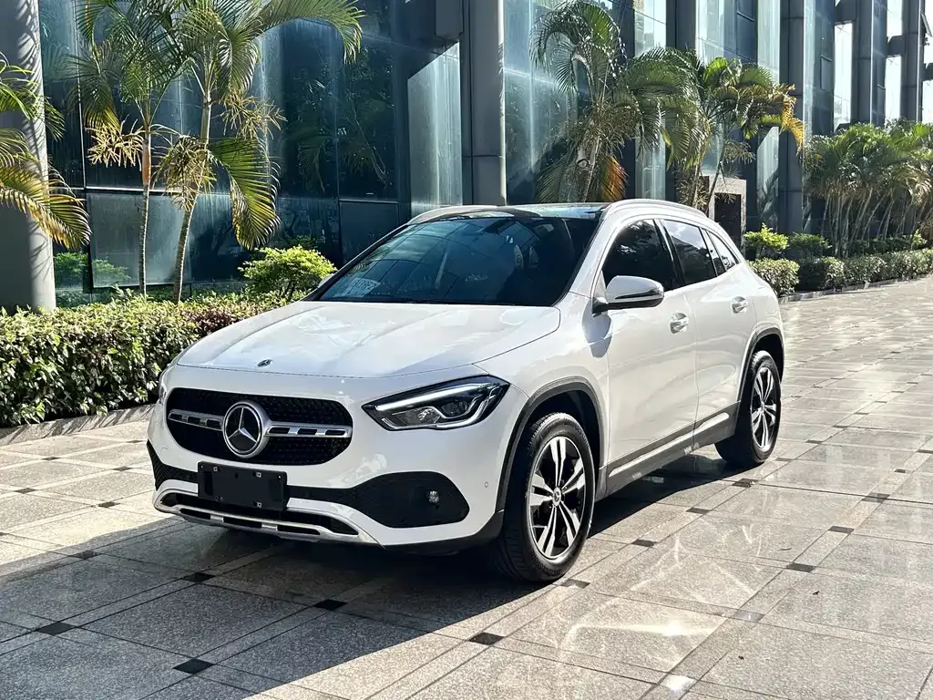 Mercedes-Benz GLA