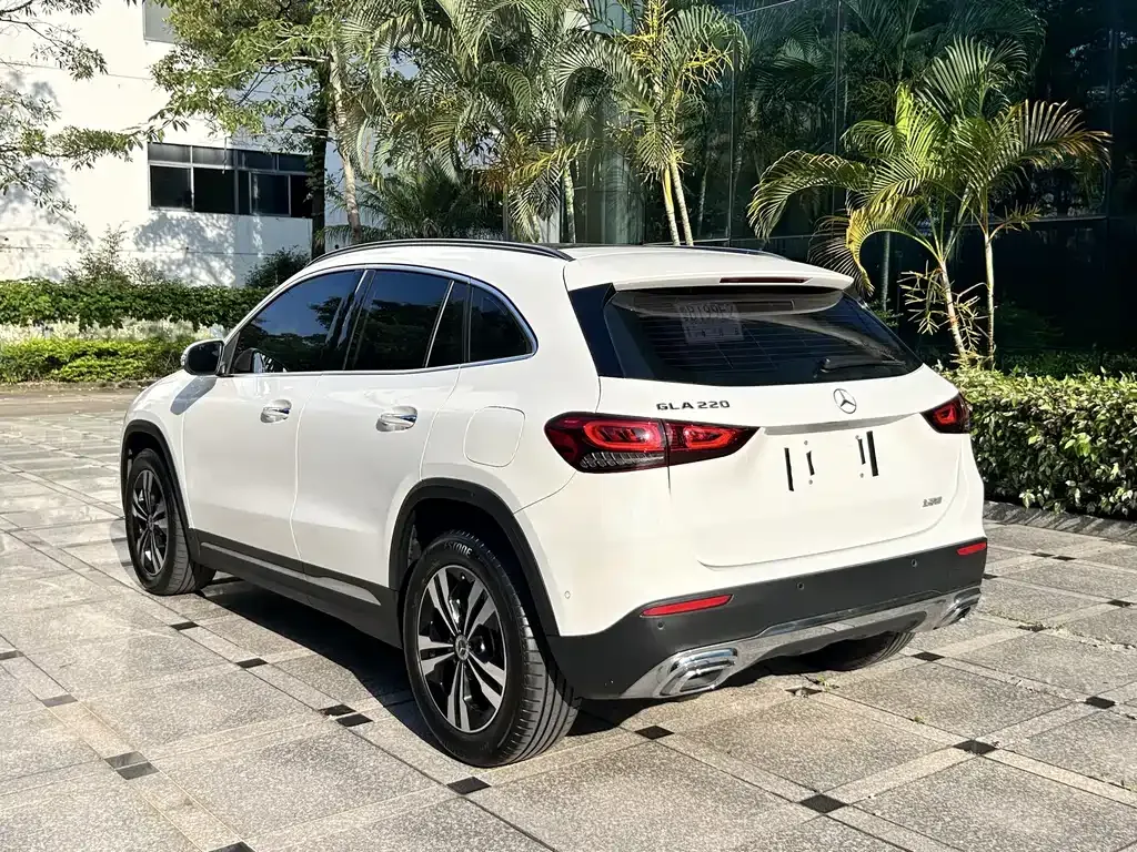Mercedes-Benz GLA 2023 из CN, фото 5