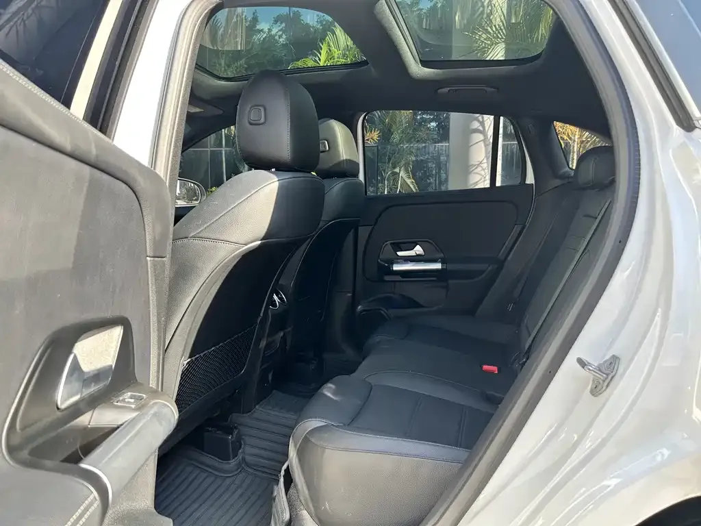 Mercedes-Benz GLA 2023 из CN, фото 4