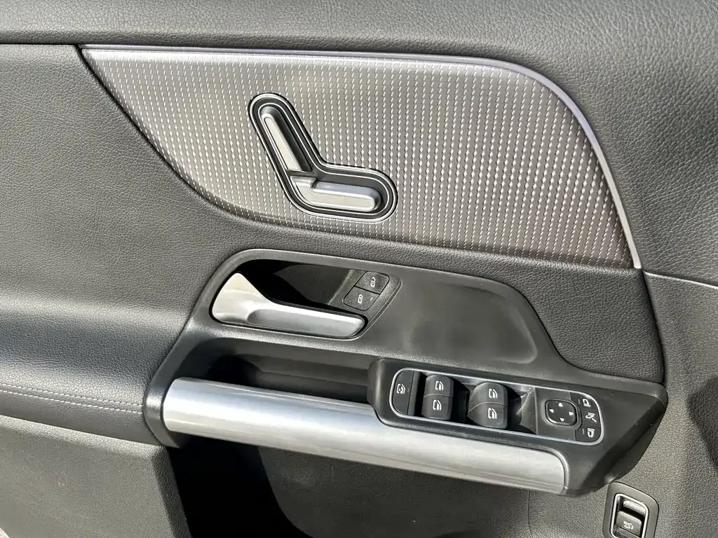Mercedes-Benz GLA 2023 из CN, фото 8
