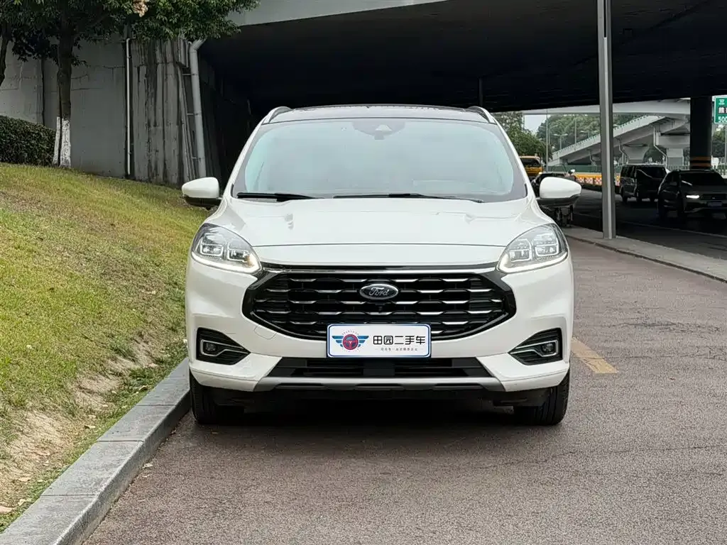 Ford Escape 2022 из CN, фото 3