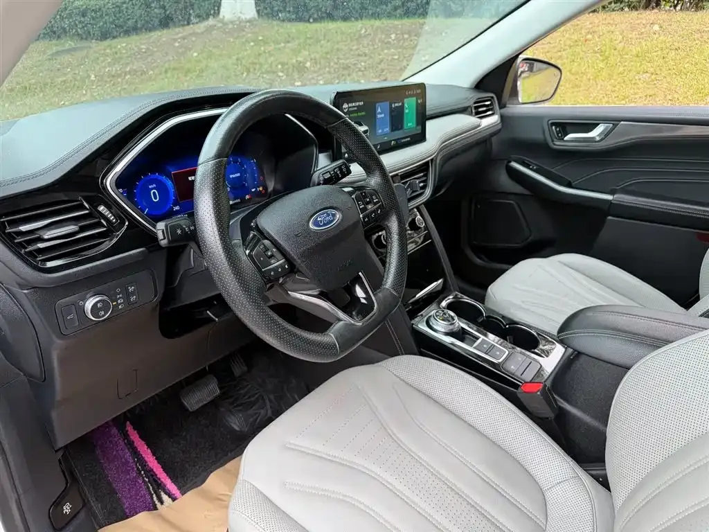 Ford Escape 2022 из CN, фото 5