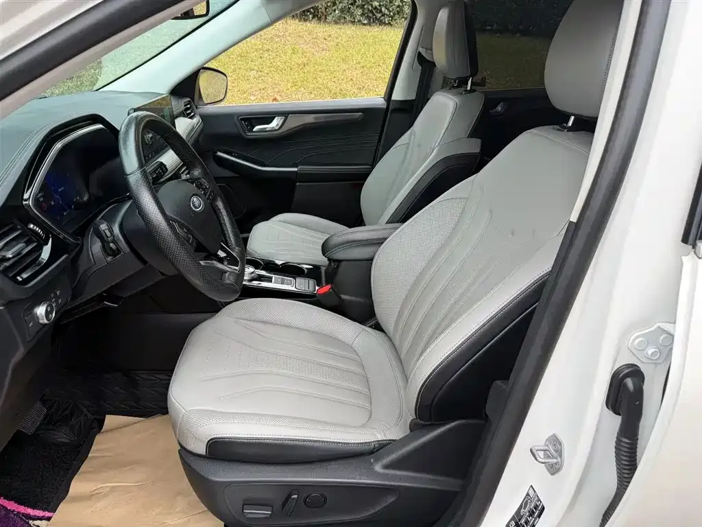 Ford Escape 2022 из CN, фото 7