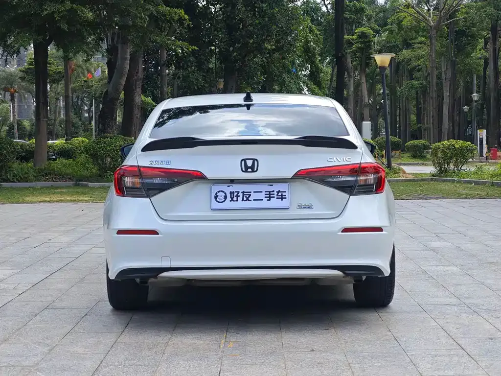 Honda Civic — фото 10