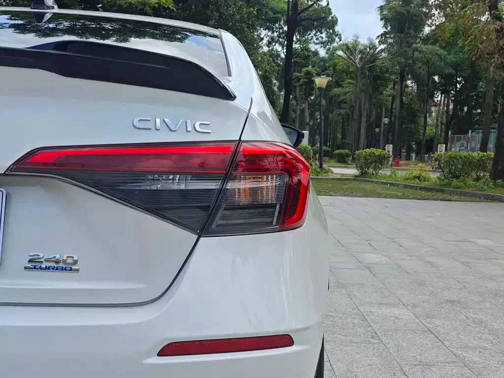 Honda Civic — фото 6