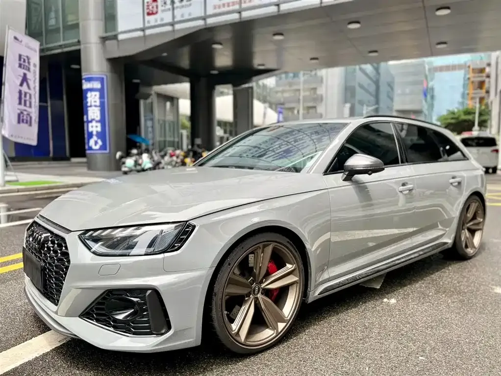 Audi RS 4
