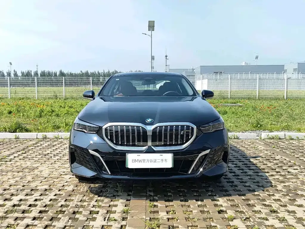 BMW i5 2025 из CN, фото 9