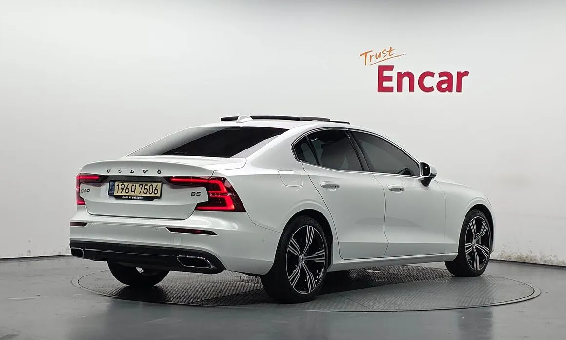 Volvo S60 2021 из KR, фото 7