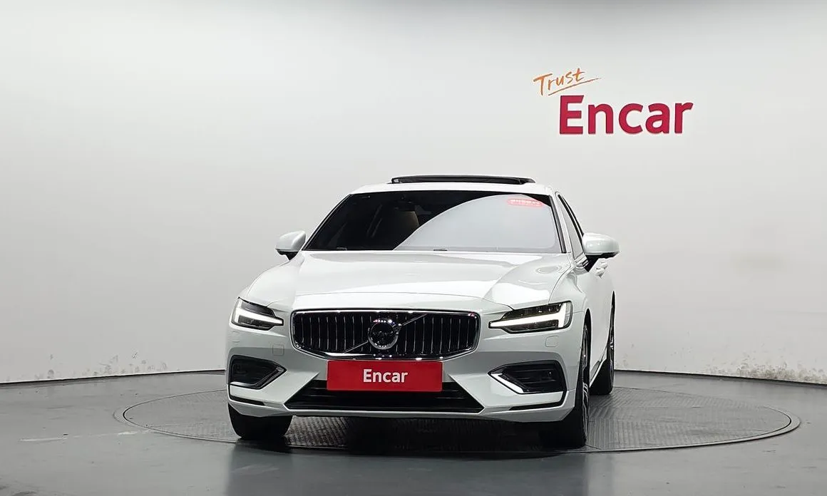 Volvo S60 2021 из KR, фото 2