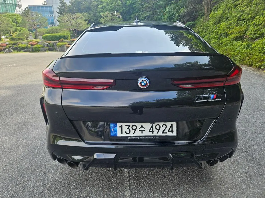 BMW X6M 2023 из KR, фото 2