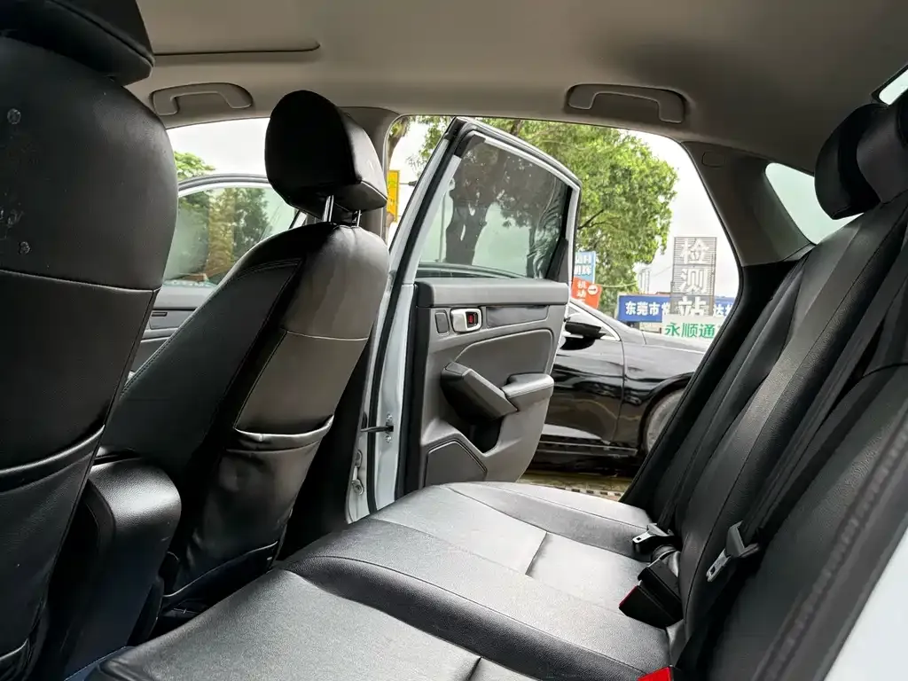 Honda Civic — фото 4