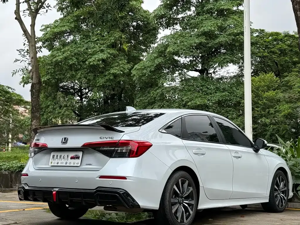 Honda Civic — фото 9