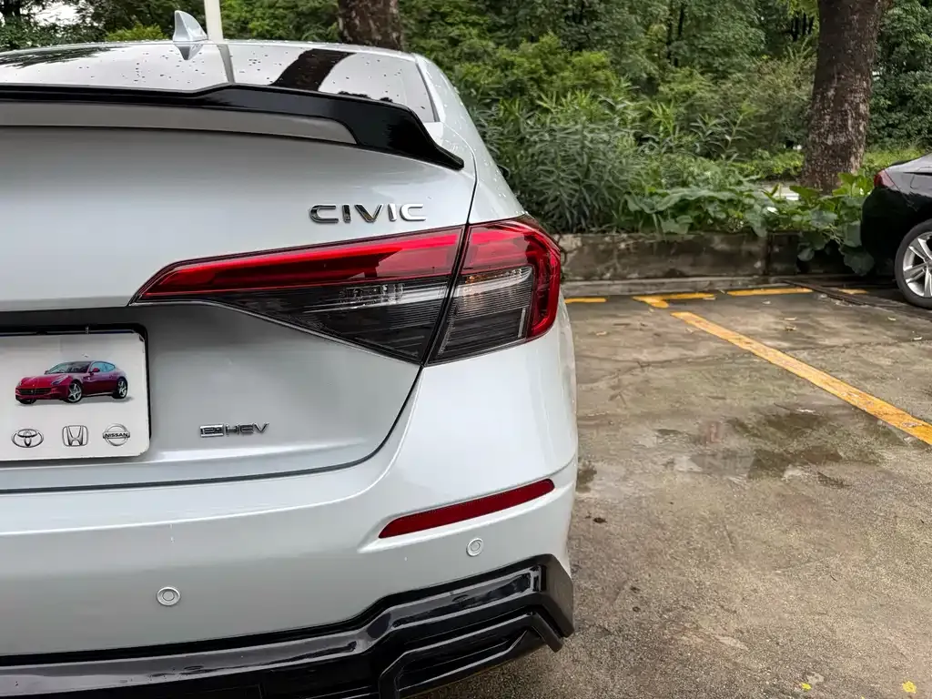 Honda Civic — фото 2