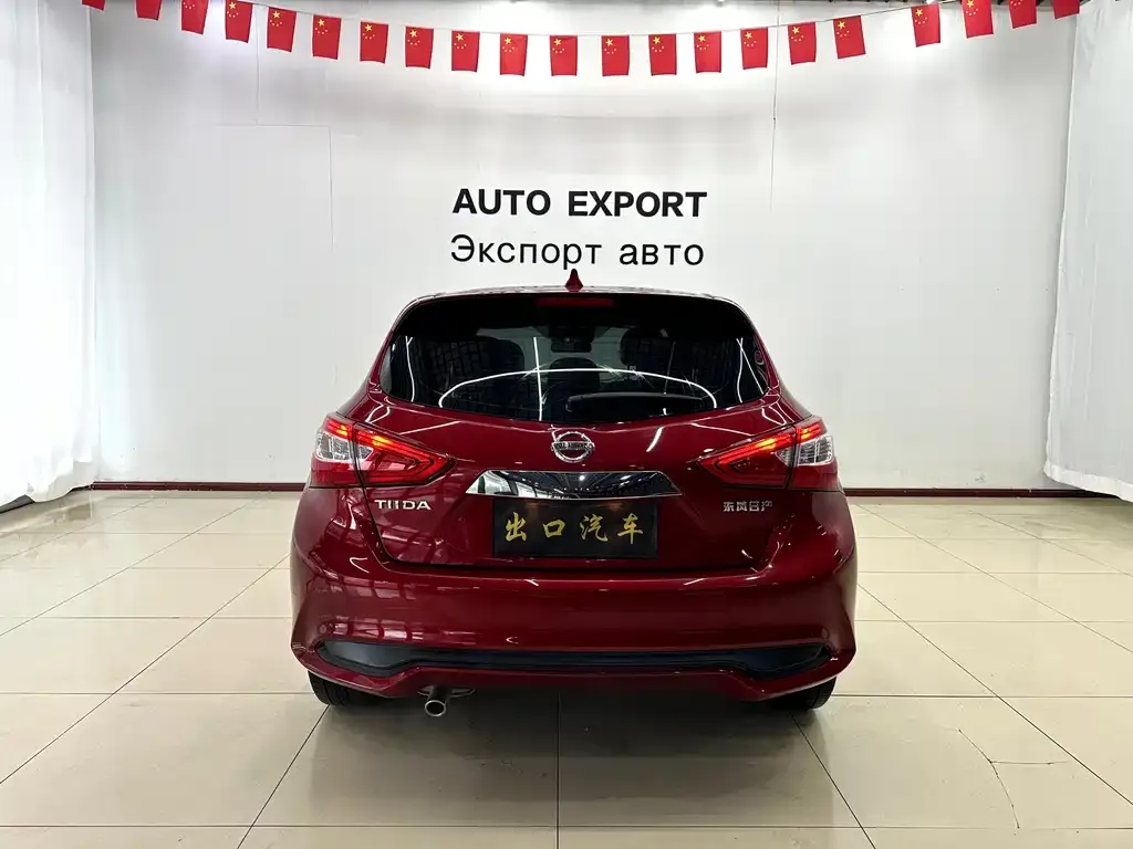 Nissan Tiida 2022 из CN, фото 2