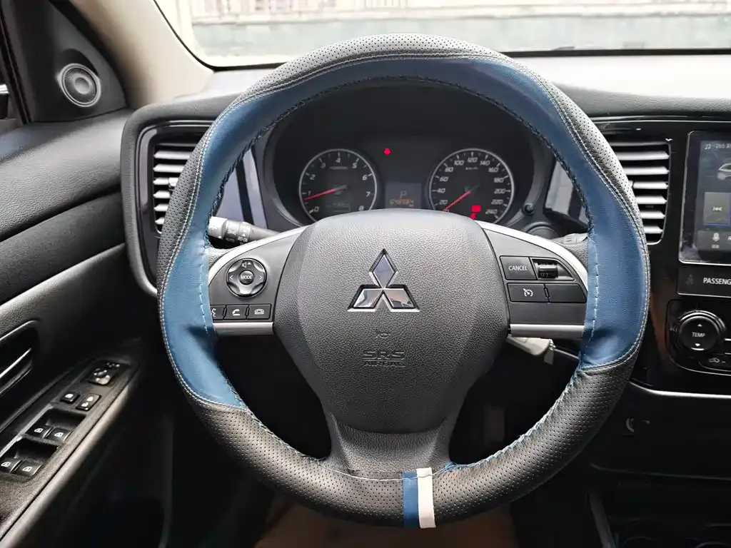 Mitsubishi Outlander 2022 из CN, фото 4