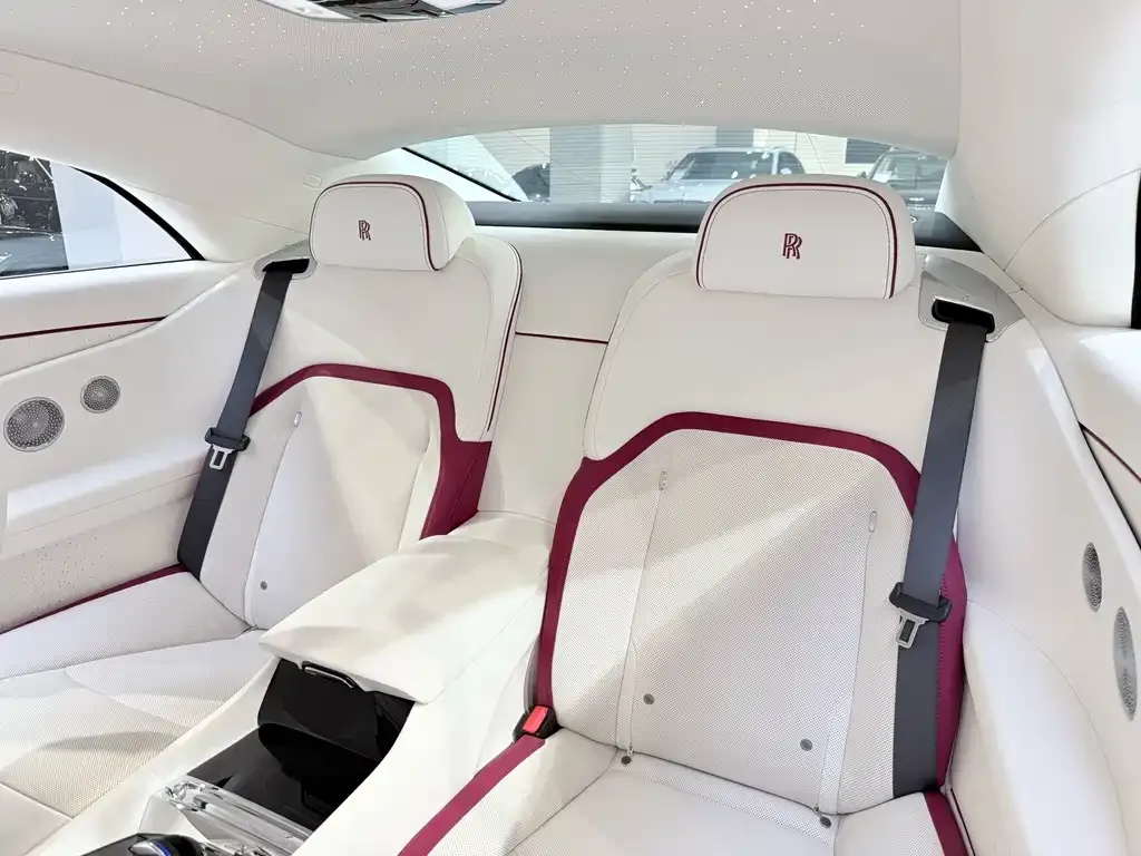 Rolls-Royce Phantom 2026 из CN, фото 10