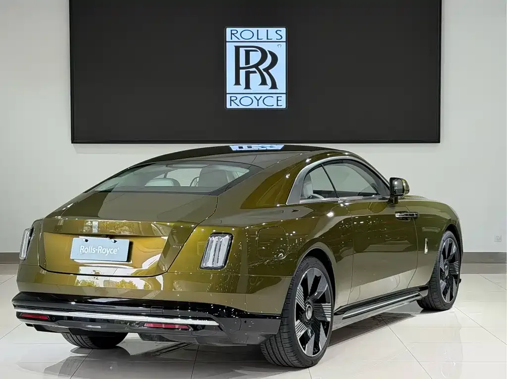 Rolls-Royce Phantom 2026 из CN, фото 3