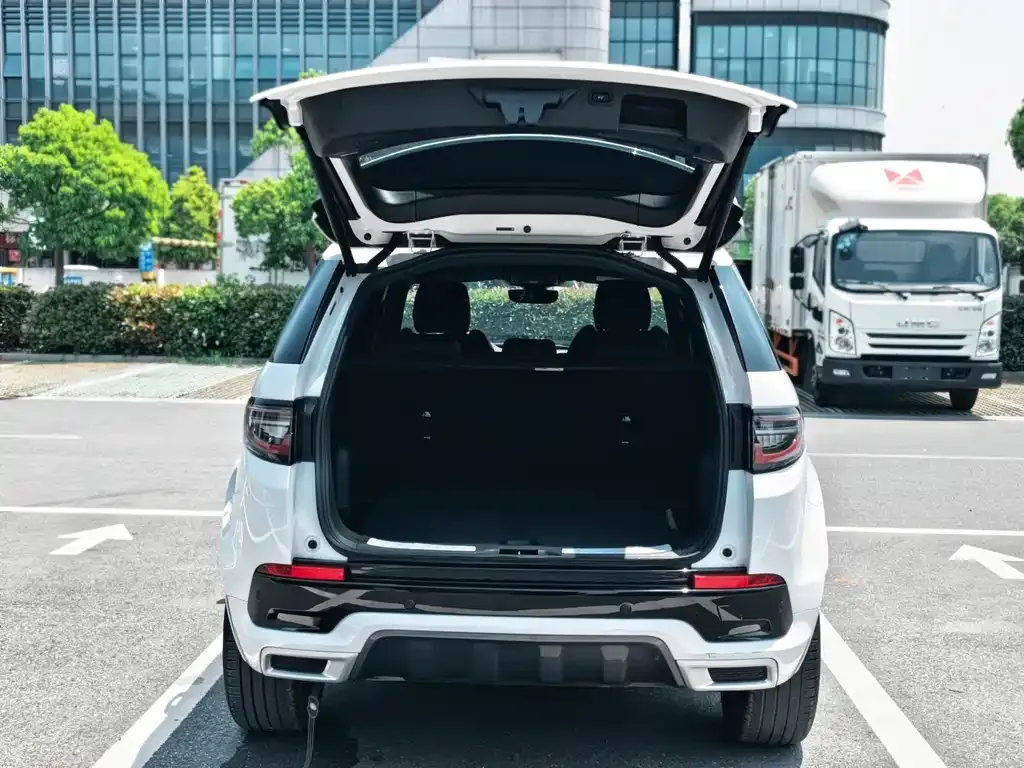 Land Rover Discovery Sport — фото 3