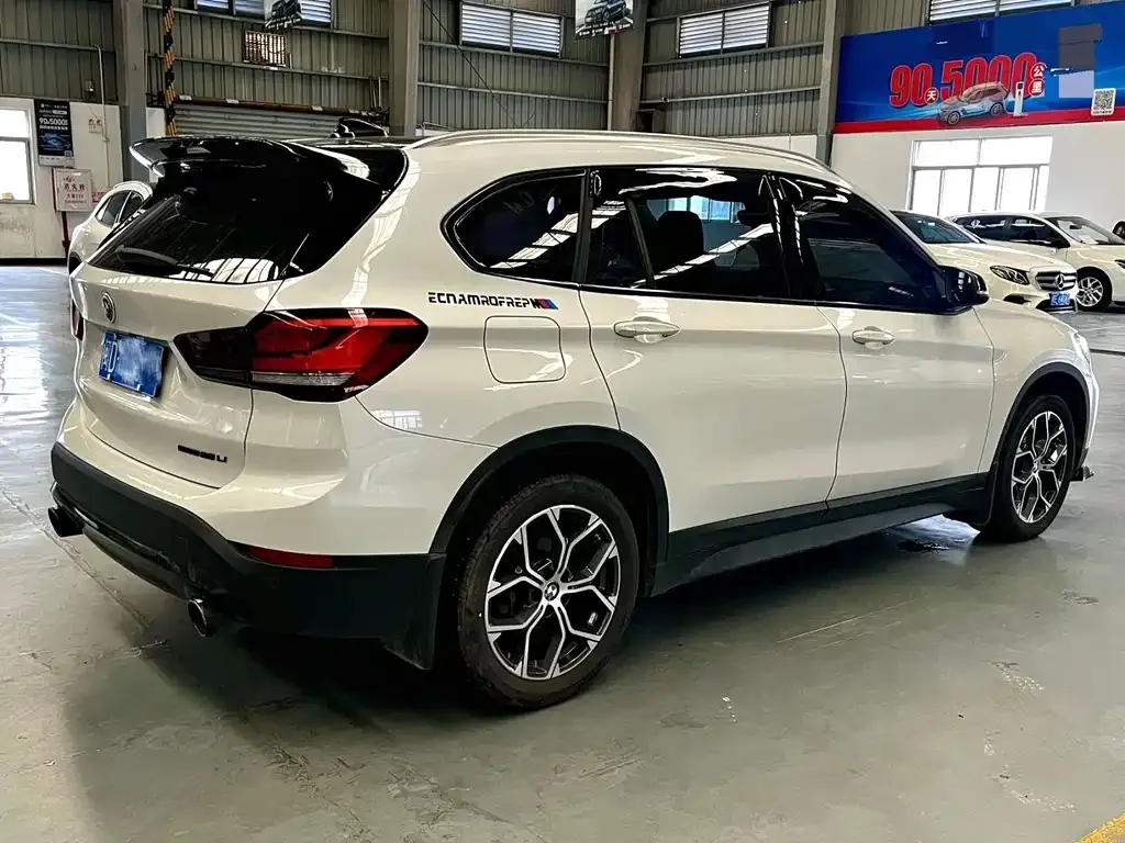 BMW X1 — фото 2