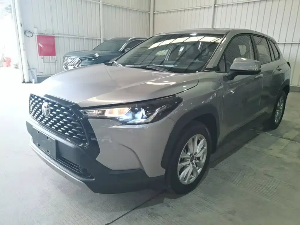 Toyota Corolla Cross 2024 из CN, фото 1