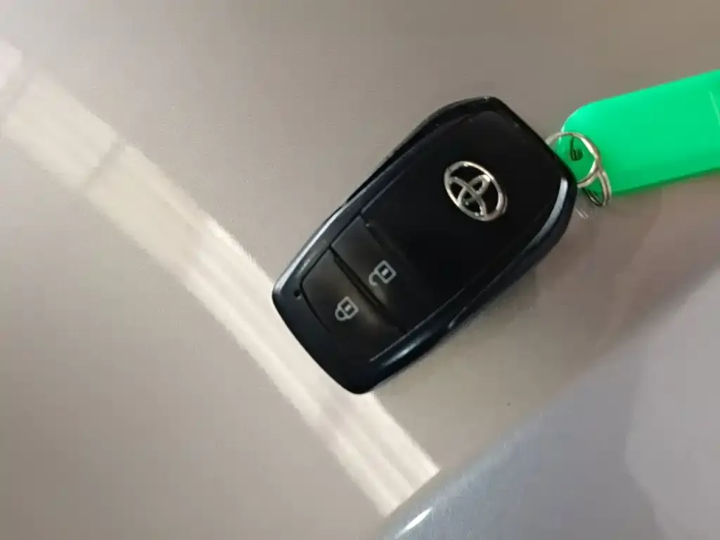 Toyota Corolla Cross 2024 из CN, фото 2