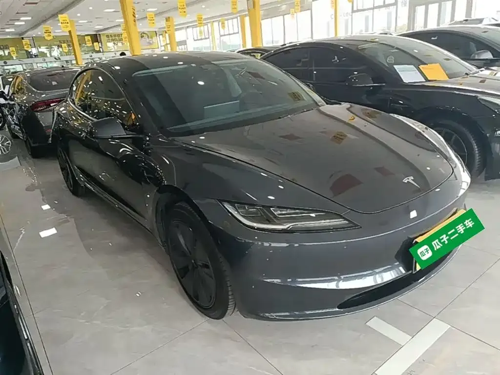 Tesla Model 3 — фото 3