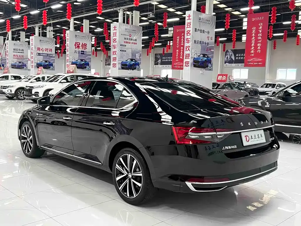 Skoda Superb 2024 из CN, фото 10