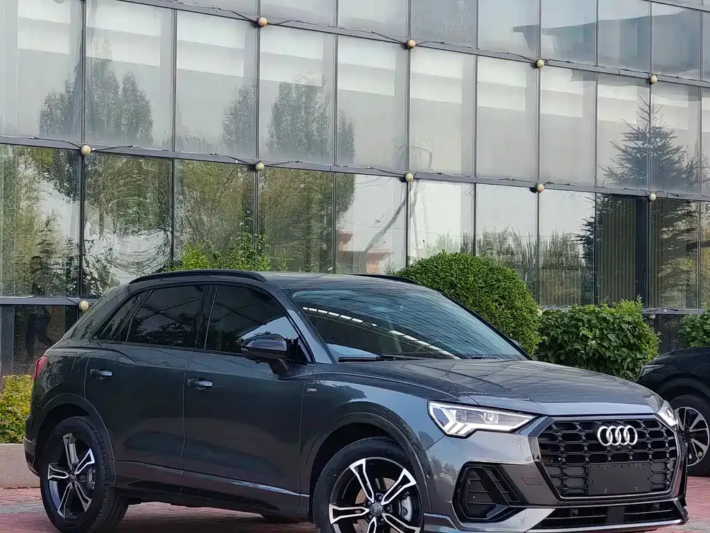 Audi Q3 — фото 7