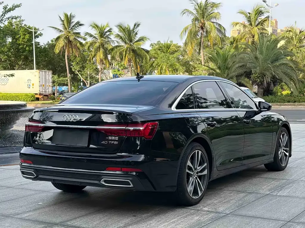 Audi A6L — фото 7