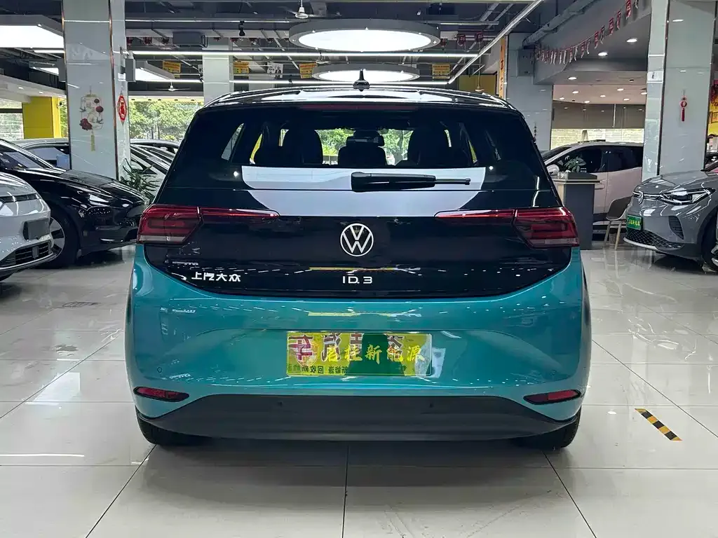Volkswagen ID.3 — фото 2