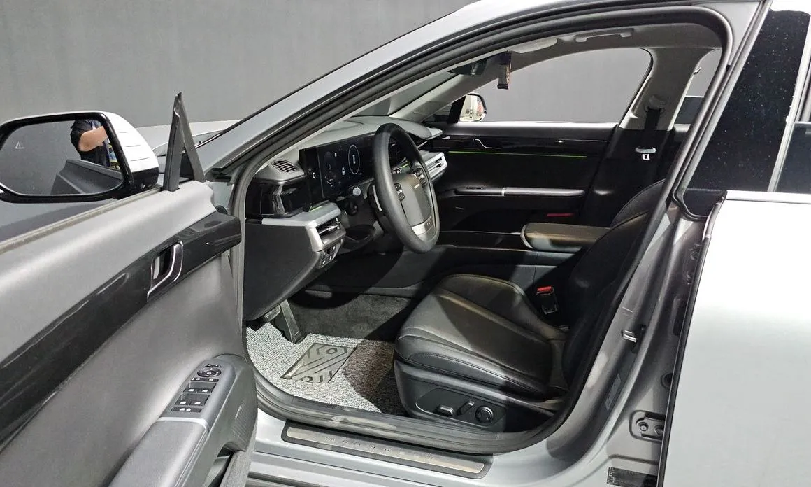 Hyundai Grandeur 2023 из KR, фото 5