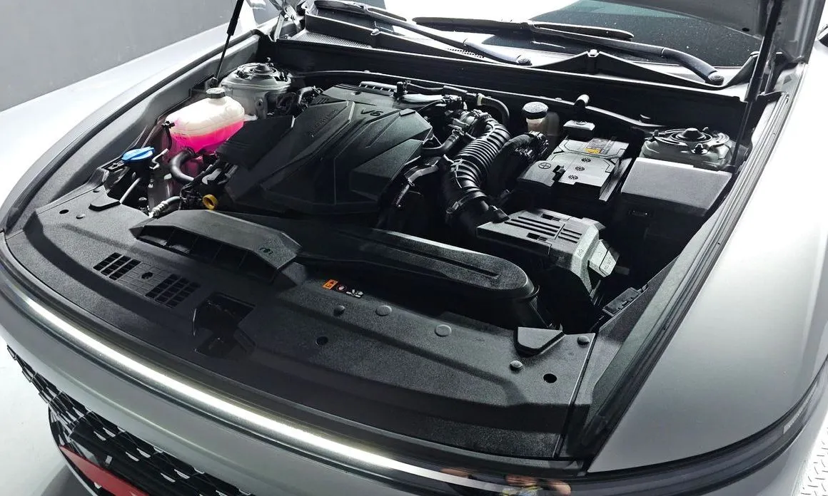 Hyundai Grandeur 2023 из KR, фото 8