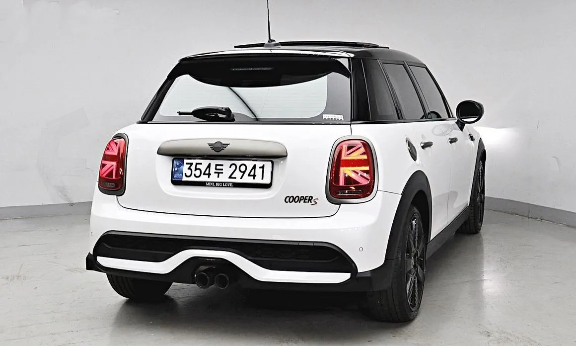 Mini Cooper 2023 из KR, фото 2