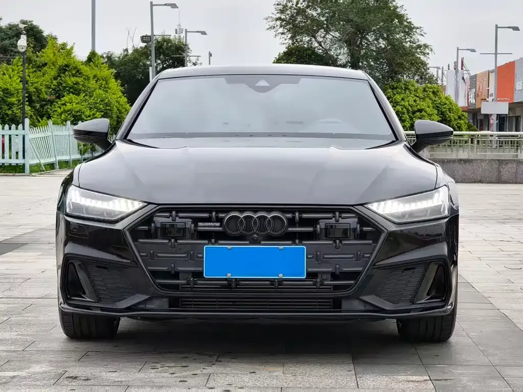 Audi A7L — фото 7