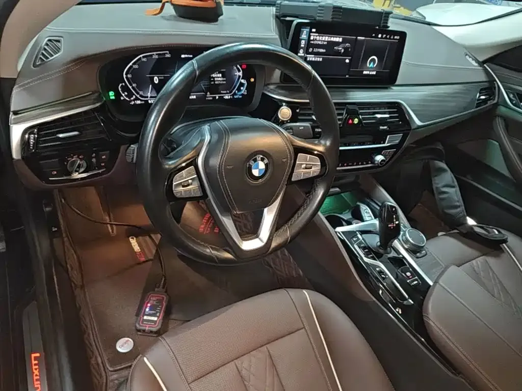 BMW 5 Series New Energy — фото 5