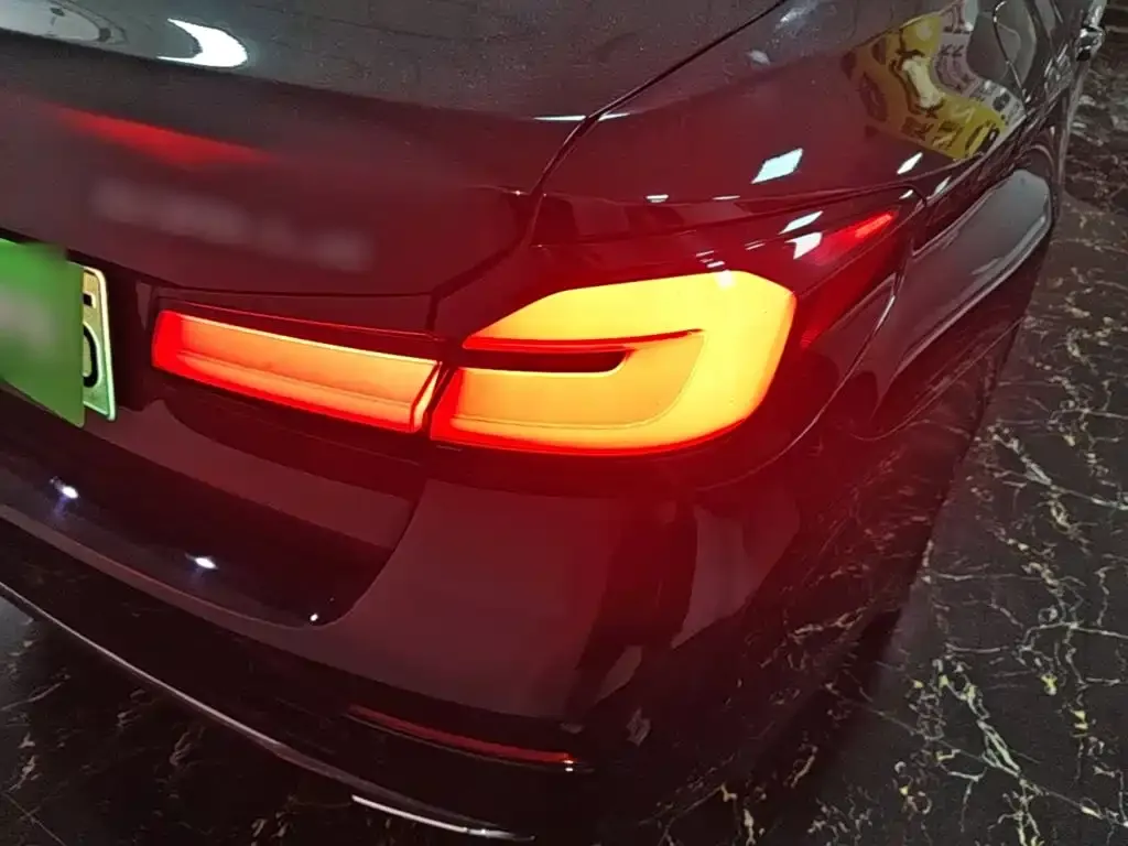 BMW 5 Series New Energy — фото 8