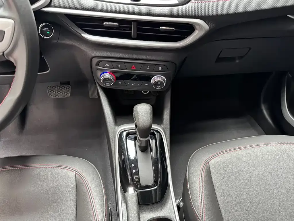 Chevrolet Trax 2022 из CN, фото 10