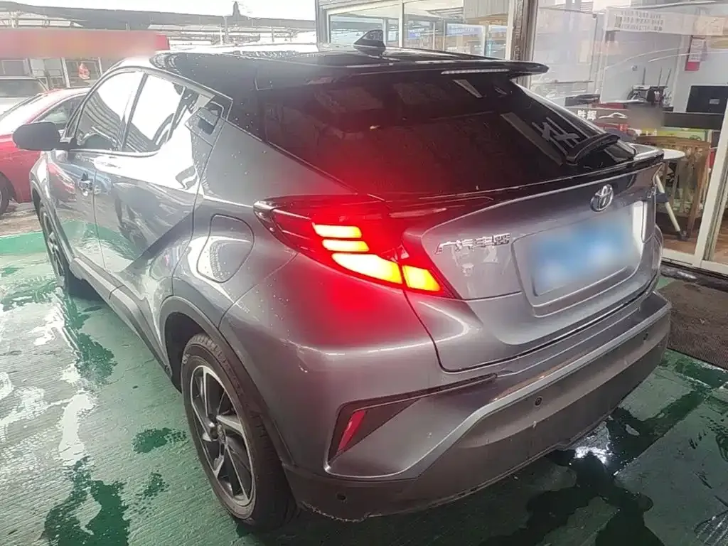 Toyota C-HR 2024 из CN, фото 4