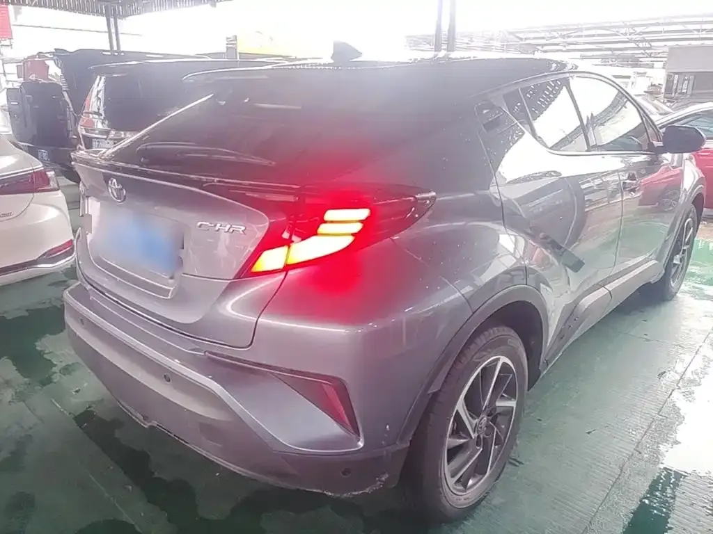 Toyota C-HR 2024 из CN, фото 5