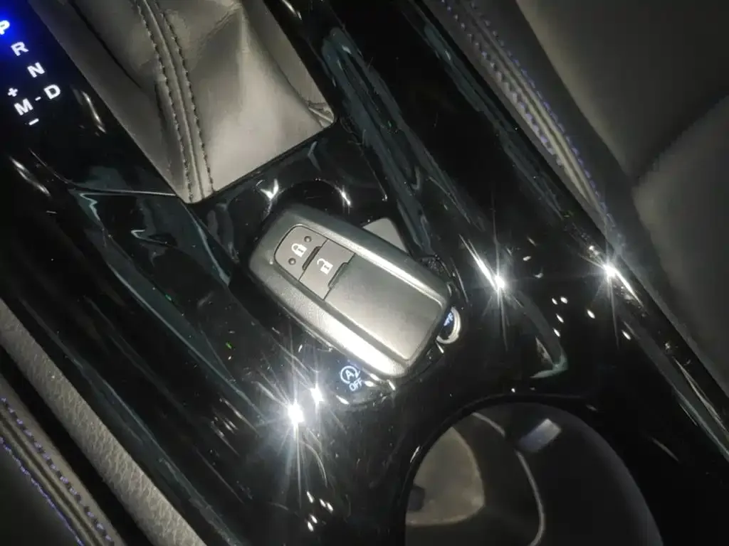 Toyota C-HR 2024 из CN, фото 3