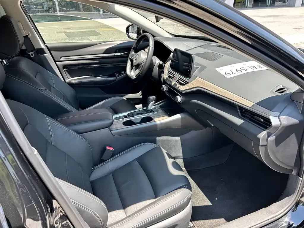 Nissan Teana — фото 4