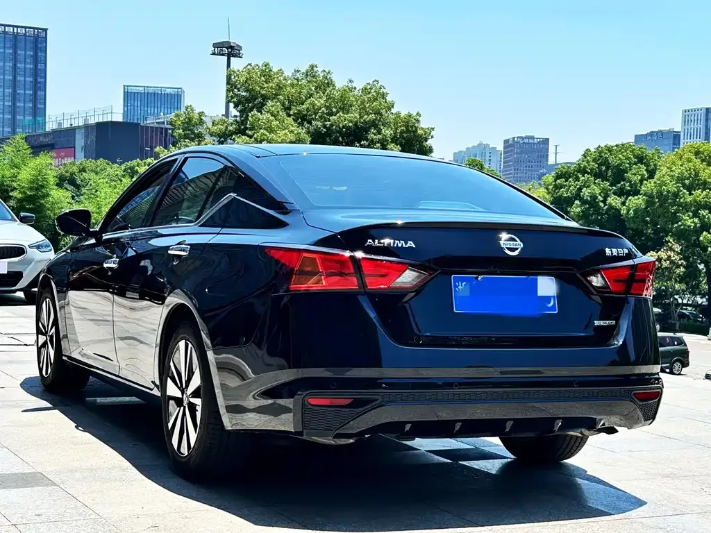 Nissan Teana — фото 2