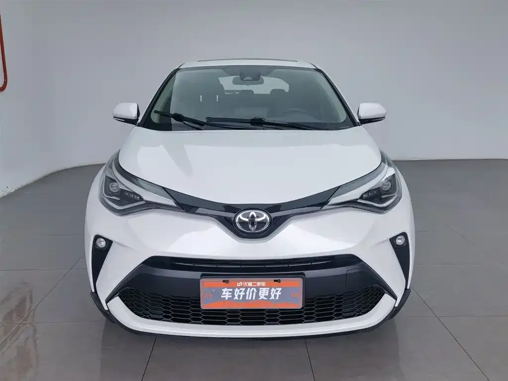 Toyota C-HR 2023 из CN, фото 8