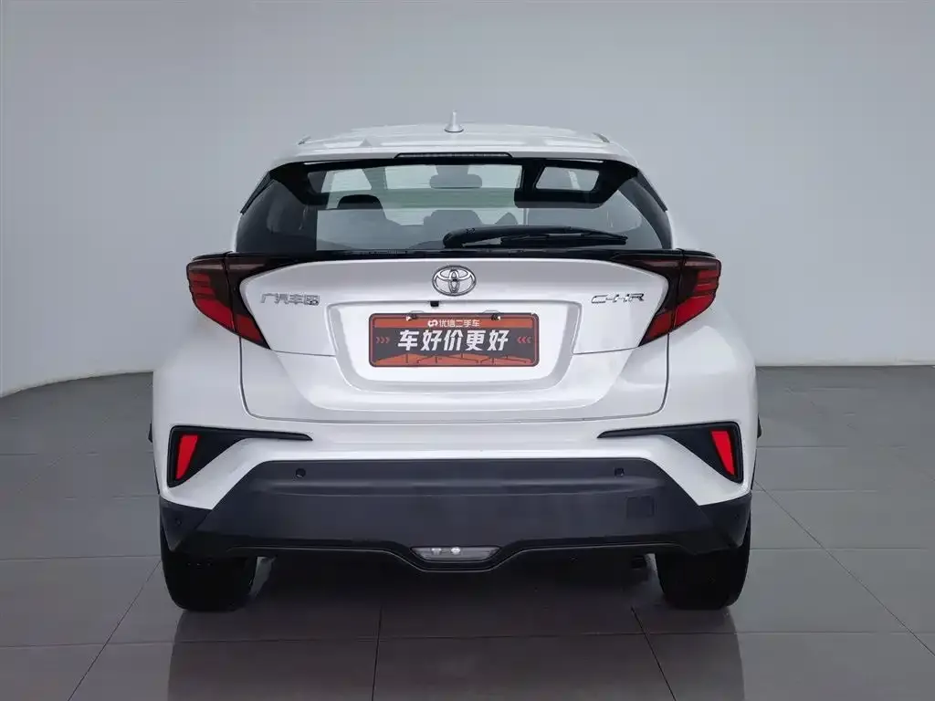 Toyota C-HR 2023 из CN, фото 4