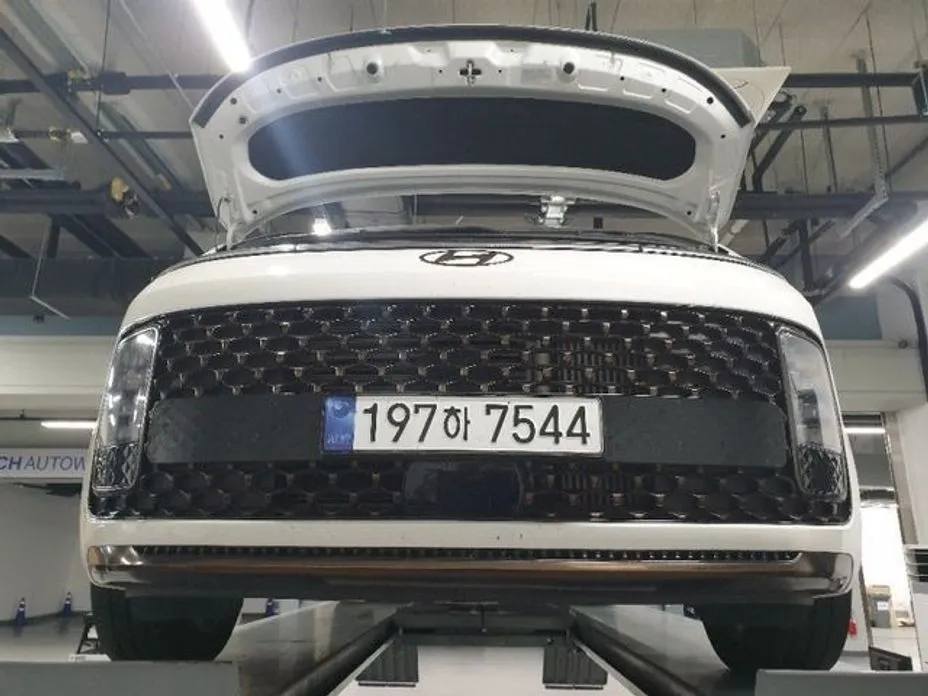 Hyundai Staria