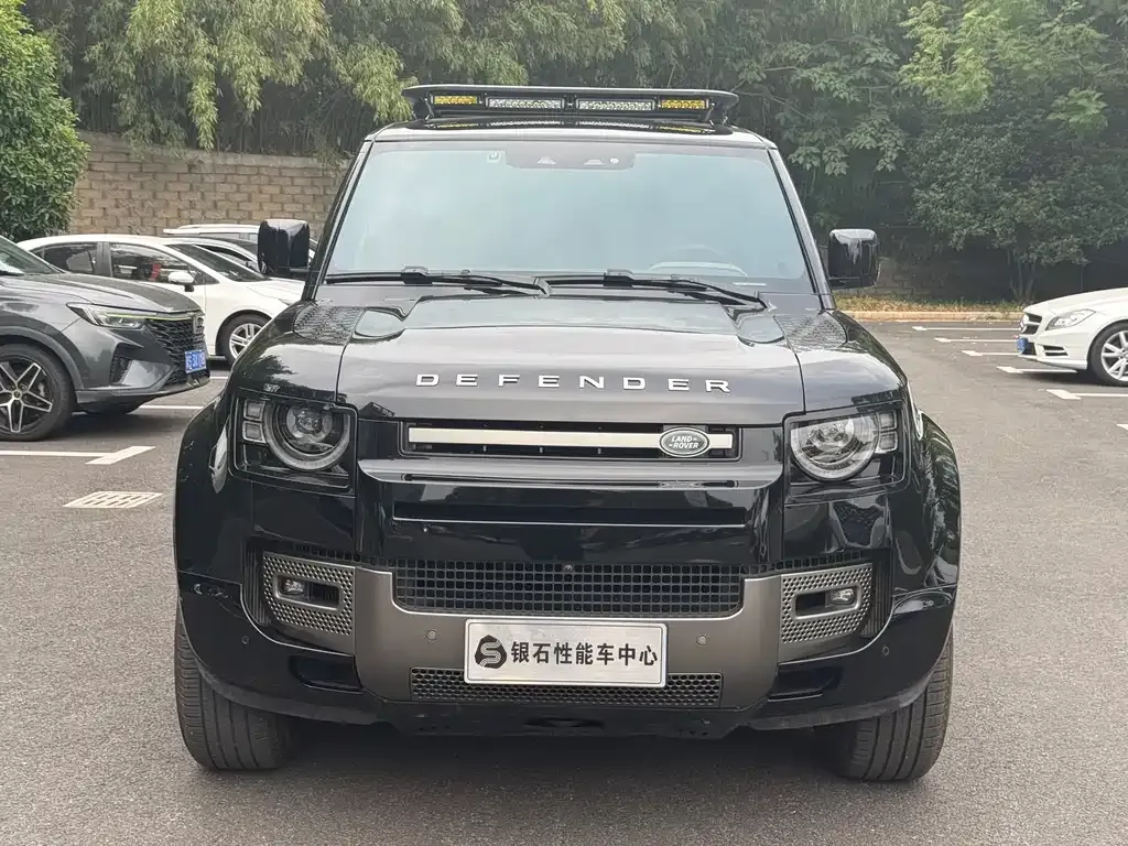 Land Rover Defender — фото 2