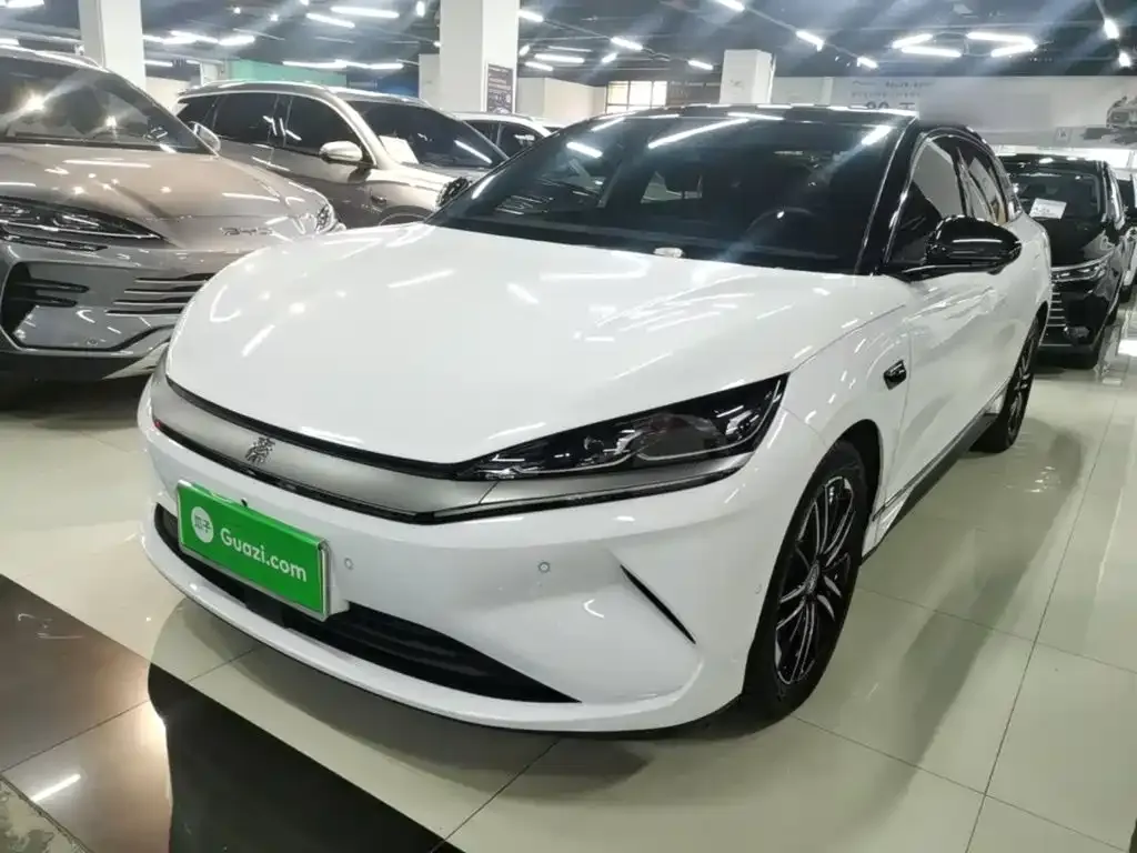 BYD Qin L — фото 6